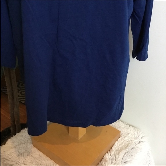 St John’s Bay pull over top Woman’s 1X blue with bead detail on neckline - Picture 4 of 9